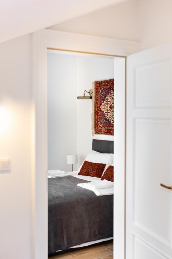 Apartament Pałac Zieleniewskich św Marka 31