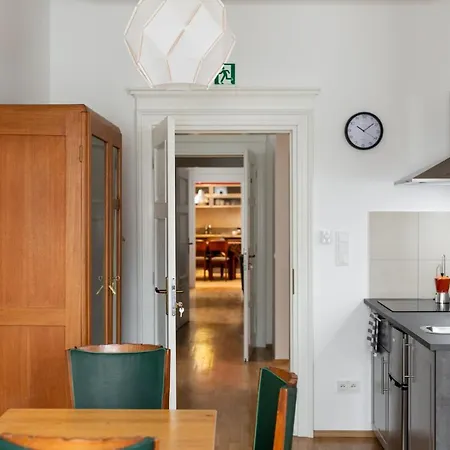 Palac Zieleniewskich Apartamenty Sw Marka 31 Krakow Exterior photo